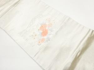 銀駒刺繍屏風に花々・亀甲模様名古屋帯